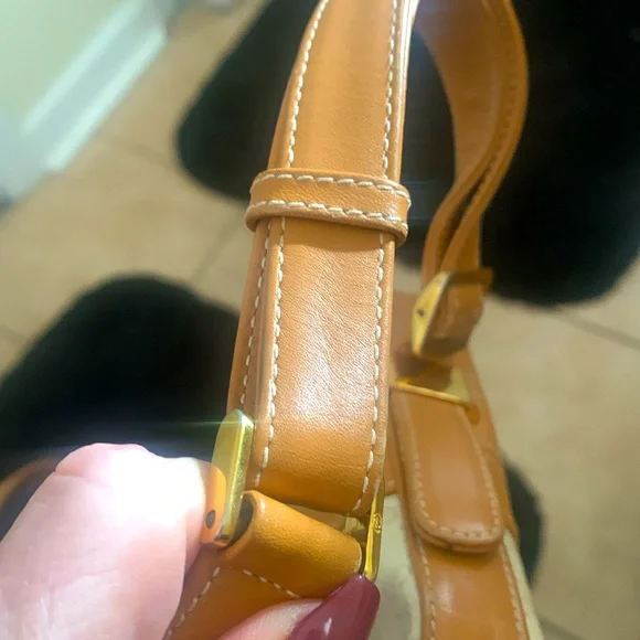 Gucci Vintage Micro GG Crossbody Convertible Adjustable Shoulder Strap Bag - Picture 10 of 12